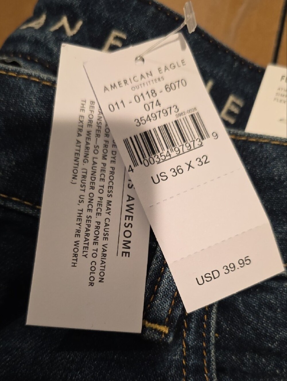 Men's Dark Wash Blue Denim Jeans - Picture 2 of 6